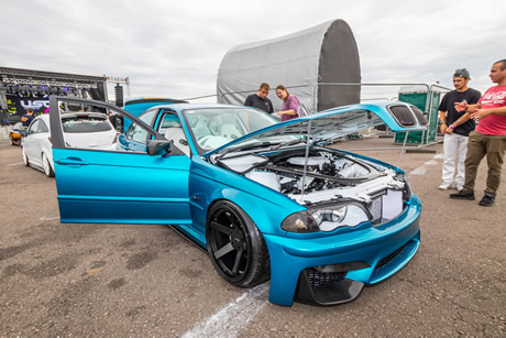 Show n shine Show n Shine